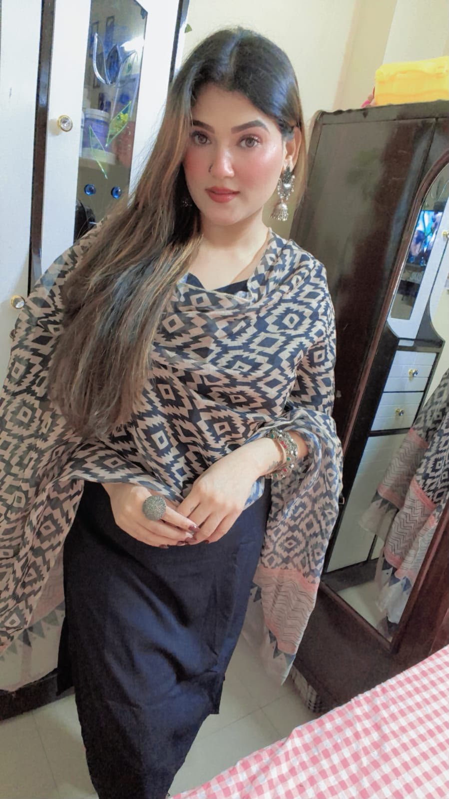Meet Kritika in Noida 25-Year-Old Genuine Adult Call Girls Profile in Noida photo 19