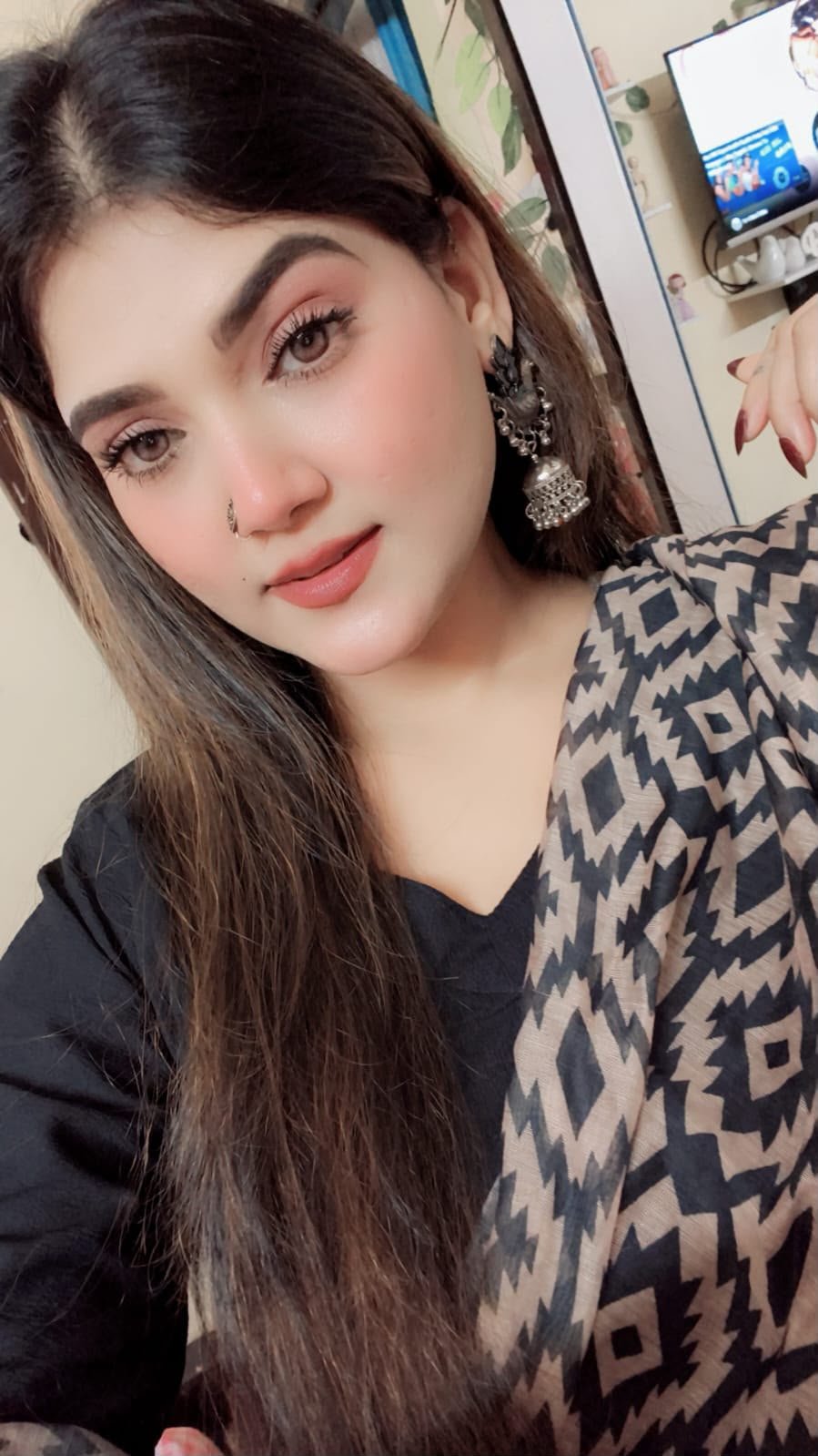 Sudha, 26 Slim and Friendly Adult Call Gilrs Across Noida in Noida photo 8