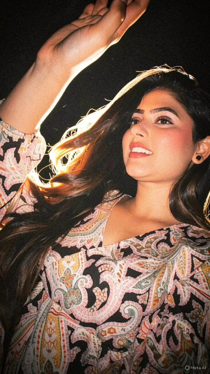 Komal in Gurgaon 24-Year-Old Slim and Friendly Adult Call Girls in Noida photo 5